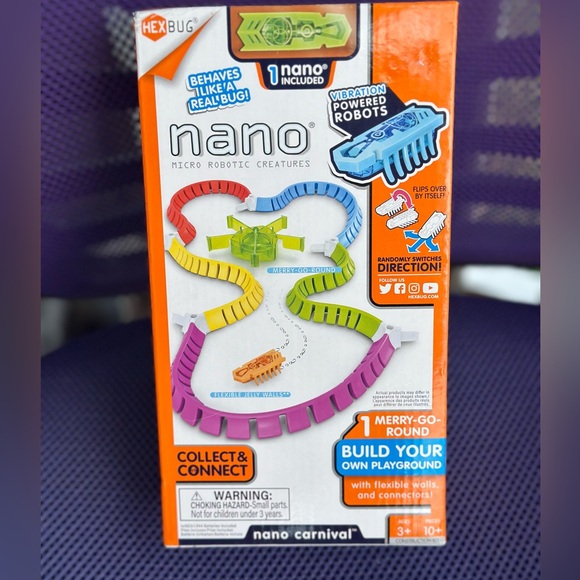 HEXBUG Carnival Build Your Own Playground Merry-Go-Round 10 pc  Kit - Picture 2 of 3